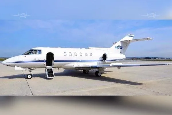 Exterior view of a 1989 HAWKER 800A, N45GD.
