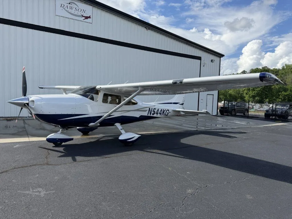 Exterior view of a 2010 CESSNA TURBO 182T SKYLANE, N544KG.