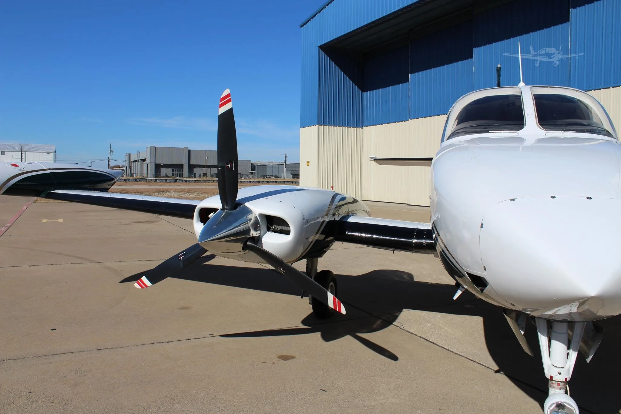 Exterior view of a 1975 CESSNA 340, N456JM.