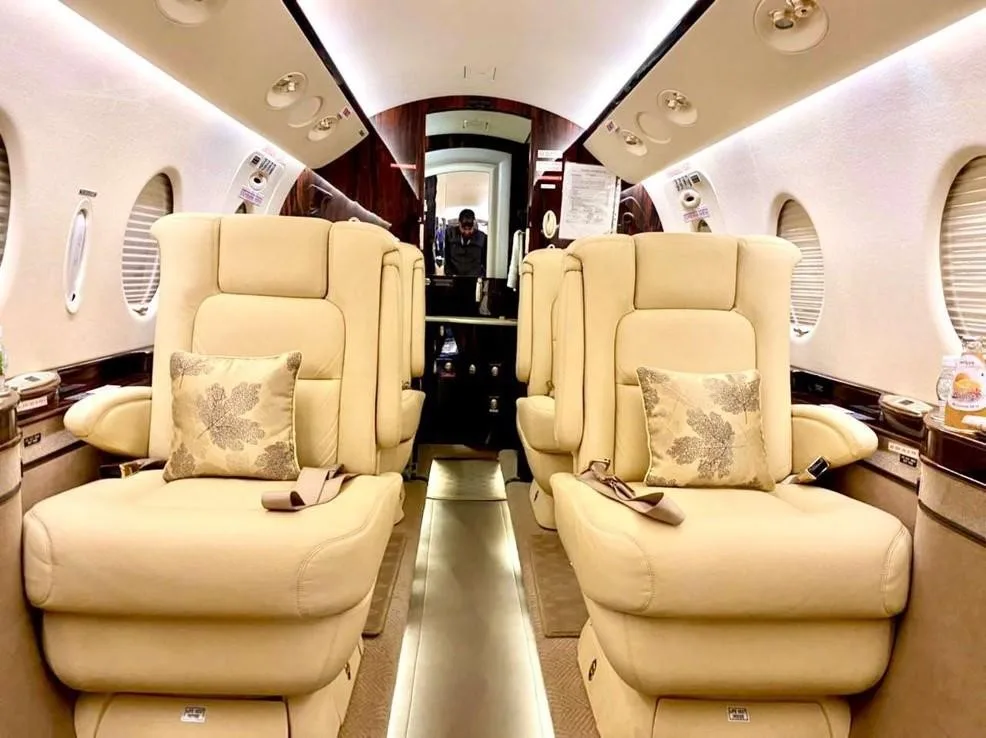 Cabin interior of a 2009 GULFSTREAM G150.