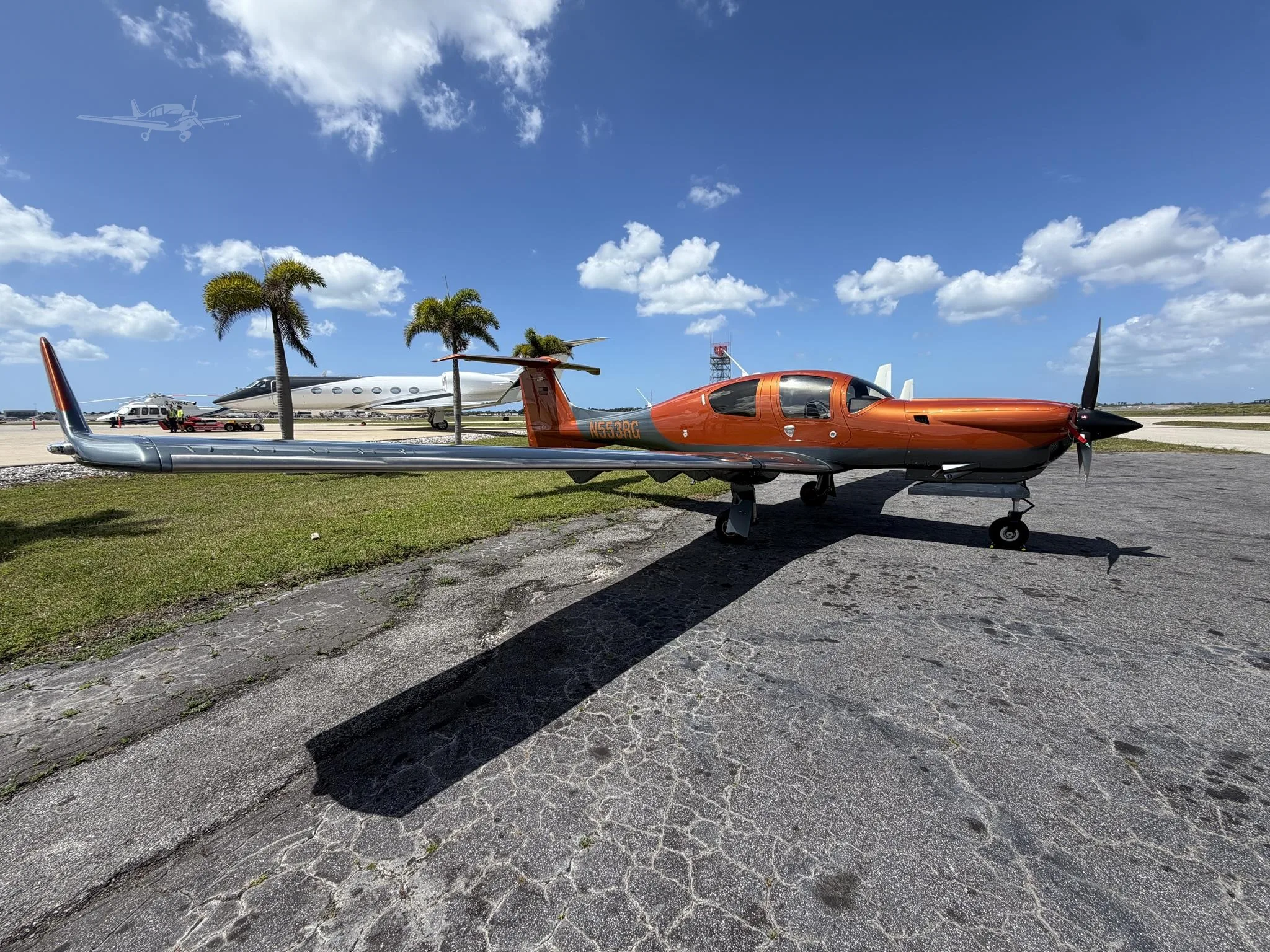 Marketing image of a 2024 DIAMOND DA50 RG.