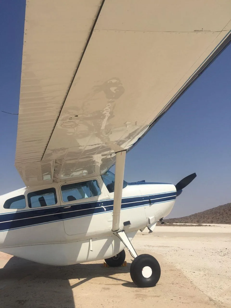 Exterior view of a 1962 CESSNA 185.