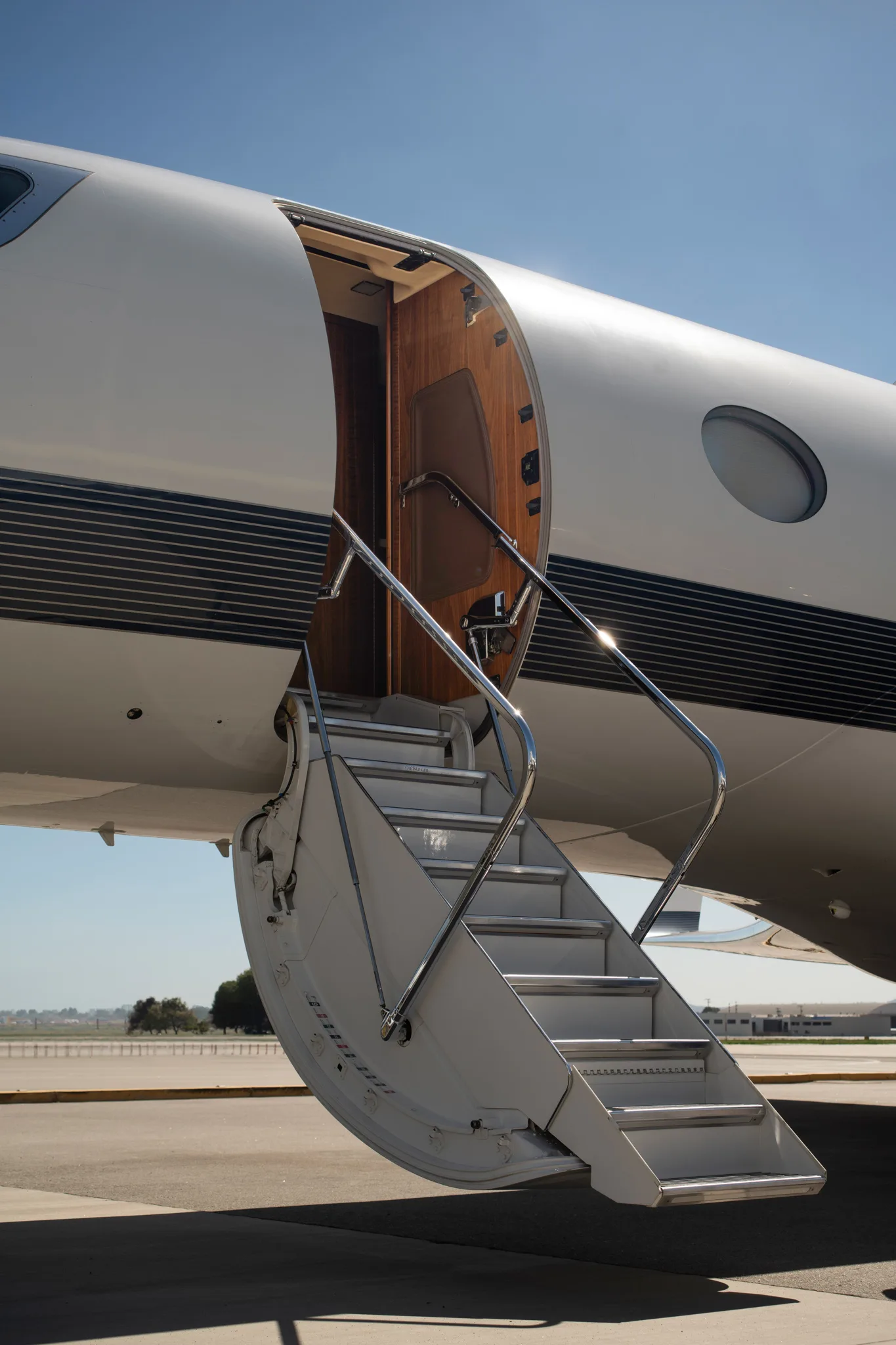 Cabin interior of a 2015 Gulfstream g650er.