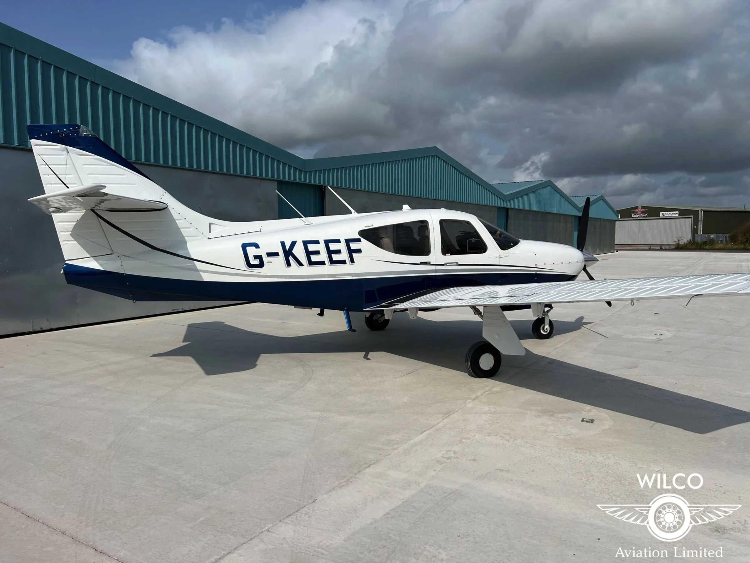 Exterior view of a 1994 Rockwell Commander 114B.