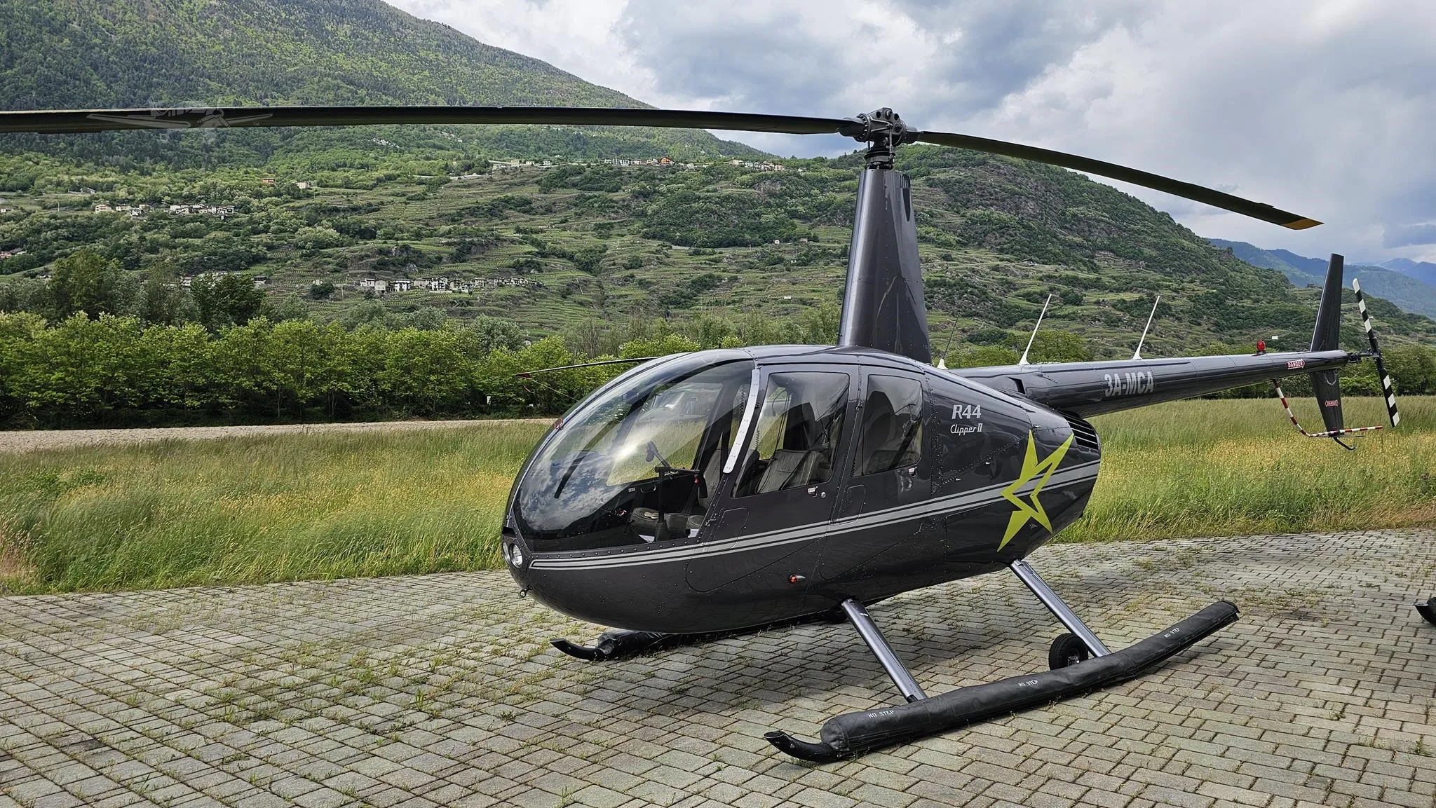 2009 Robinson R44 Clipper II