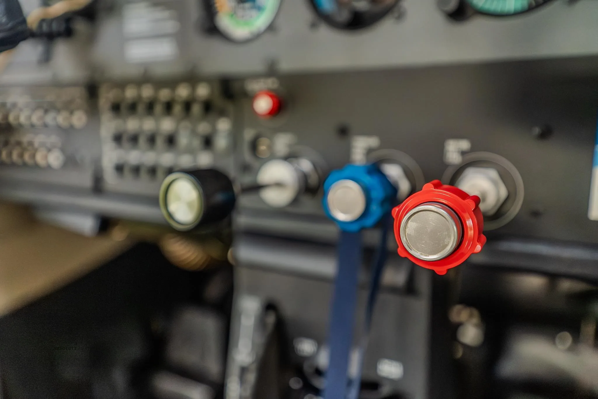 Cockpit and instrument panel of a 2018 CESSNA 182T SKYLANE.