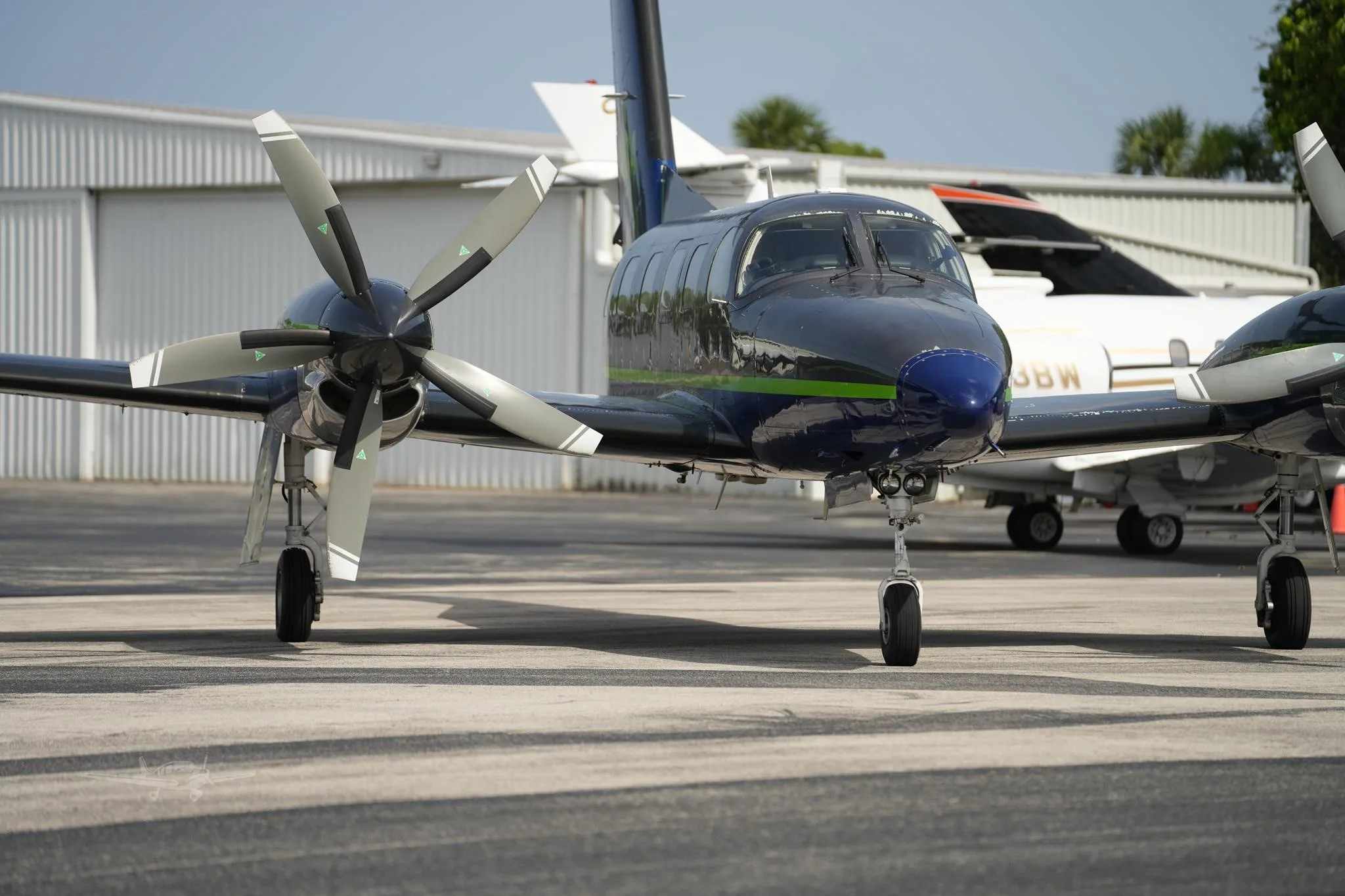 Exterior view of a 1986 PIPER CHEYENNE 400LS, N448CA.