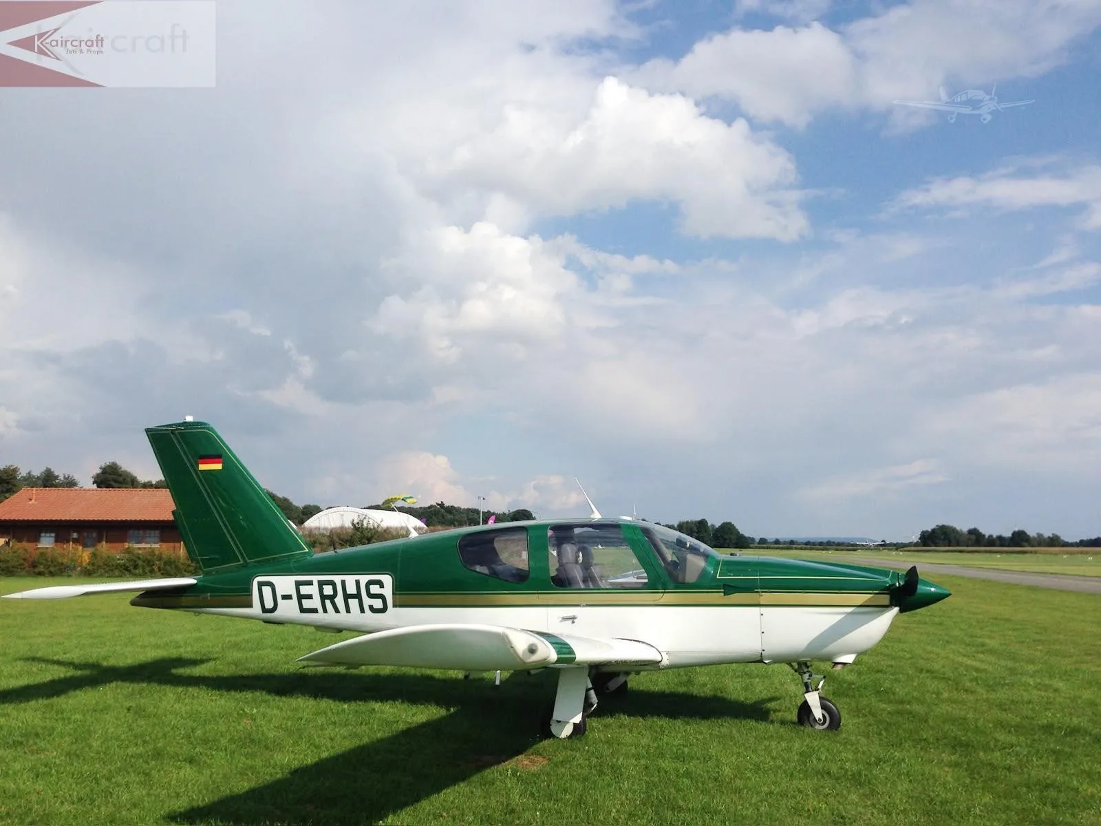 Exterior view of a 1986 SOCATA TB-20 TRINIDAD, D-ERHS.