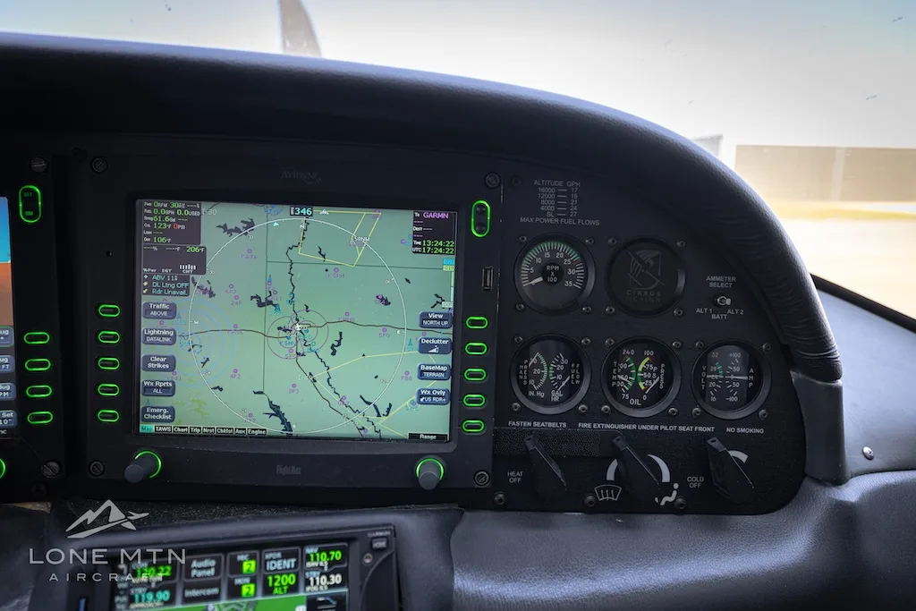 Avionics suite of a 2005 Cirrus SR22 G2 GTS.