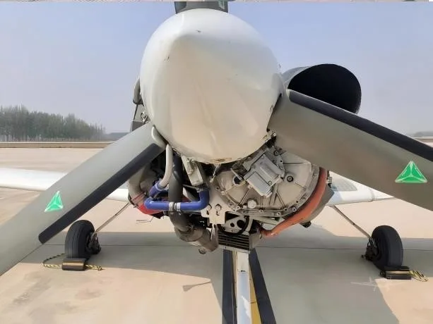 Engine detail of a 2017 DIAMOND DA40 D.