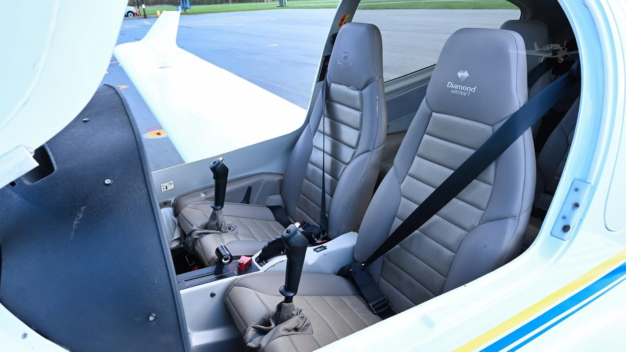 Cabin interior of a 2020 DIAMOND DA40 NG.