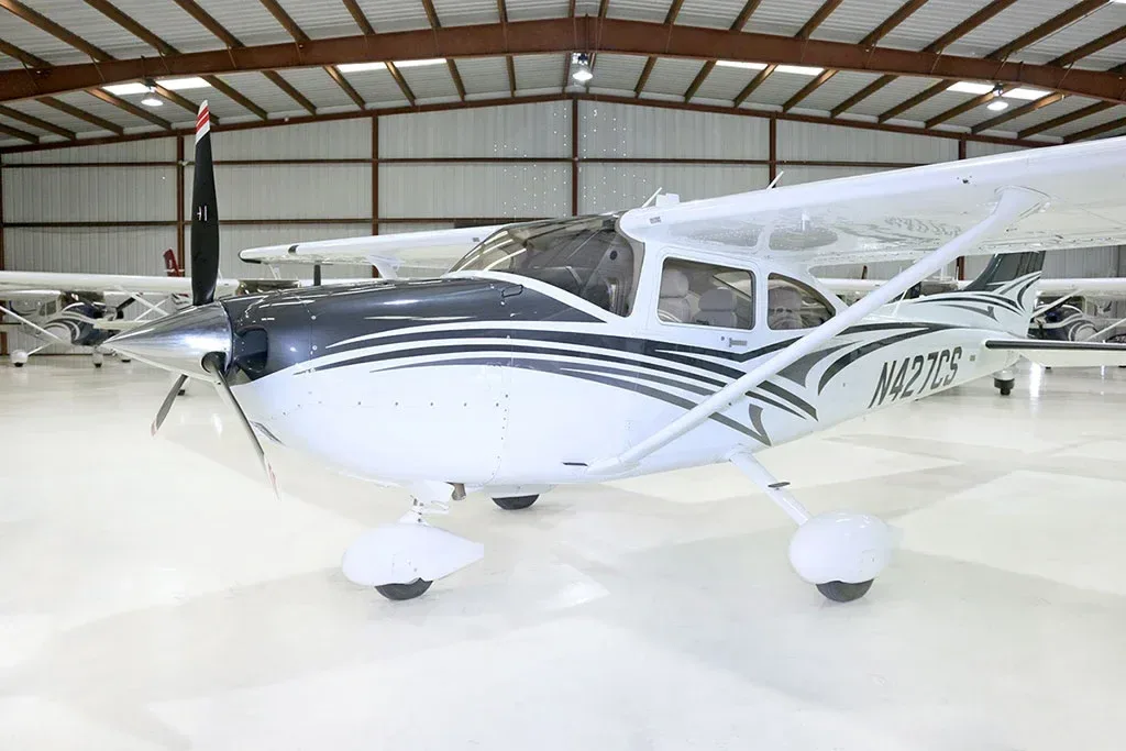 1985 Cessna 182R