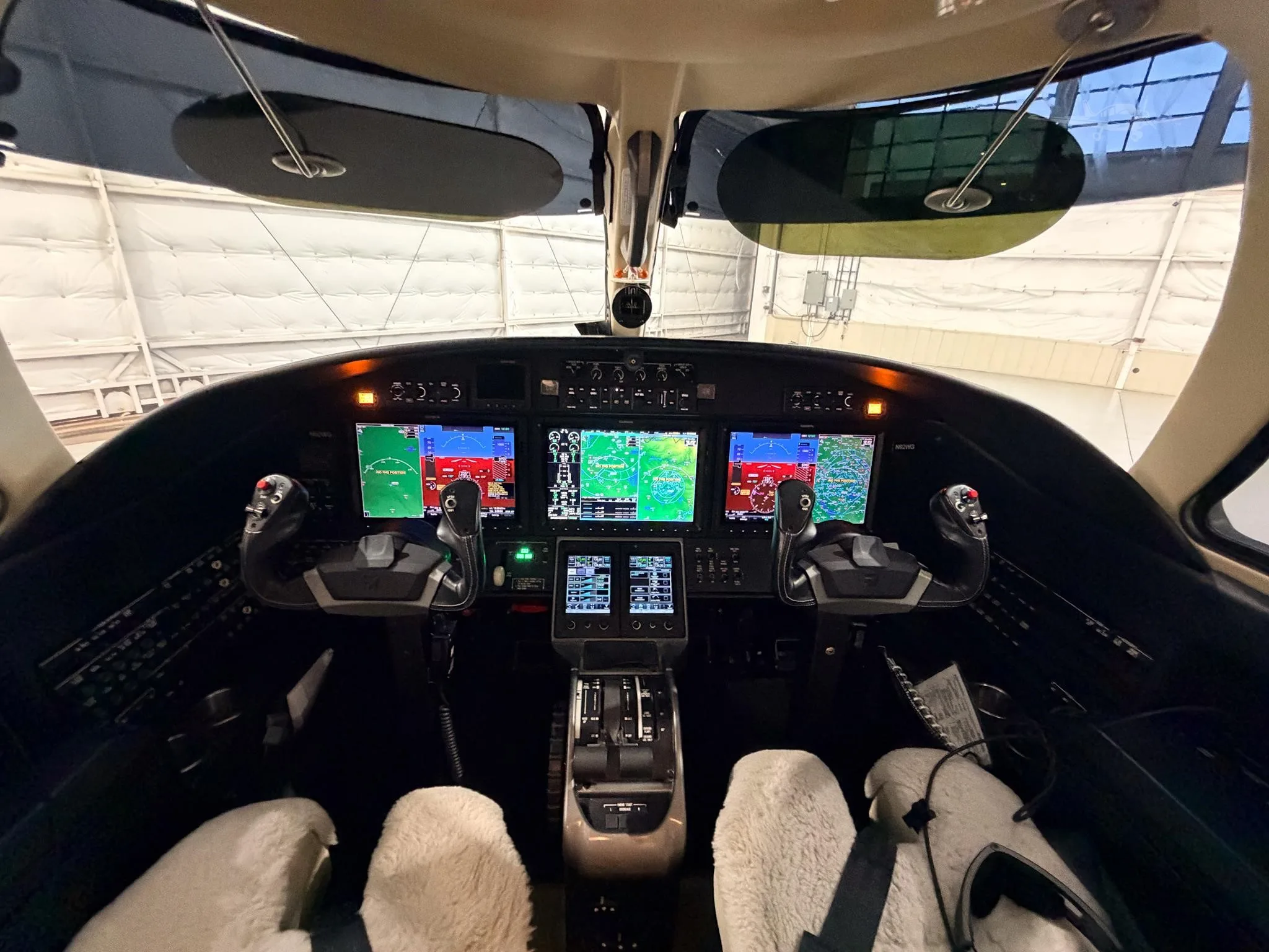 Cockpit and instrument panel of a 2015 CESSNA CITATION M2.