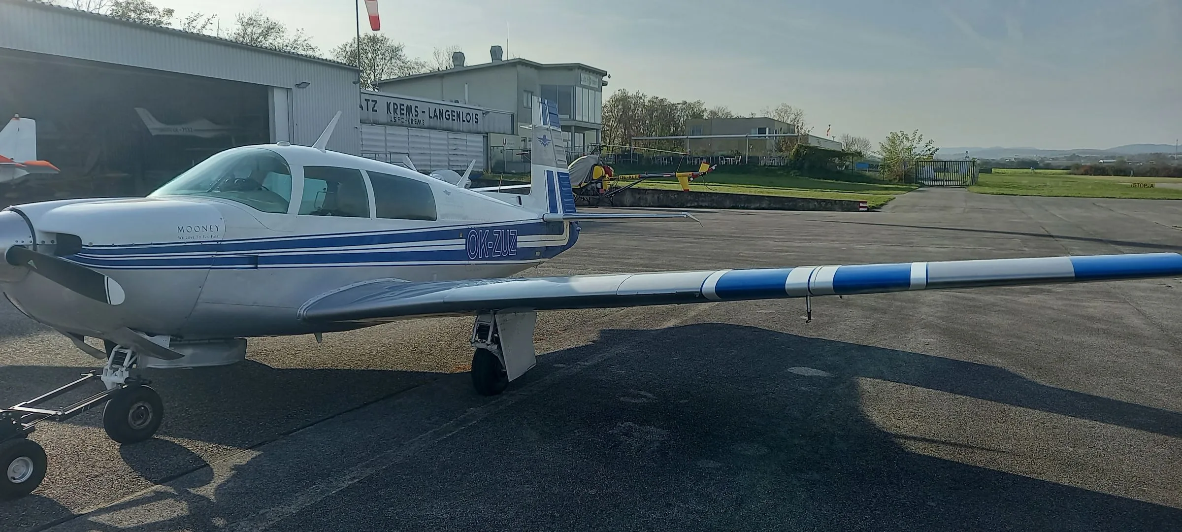 Exterior view of a 1979 Mooney M20J 201.