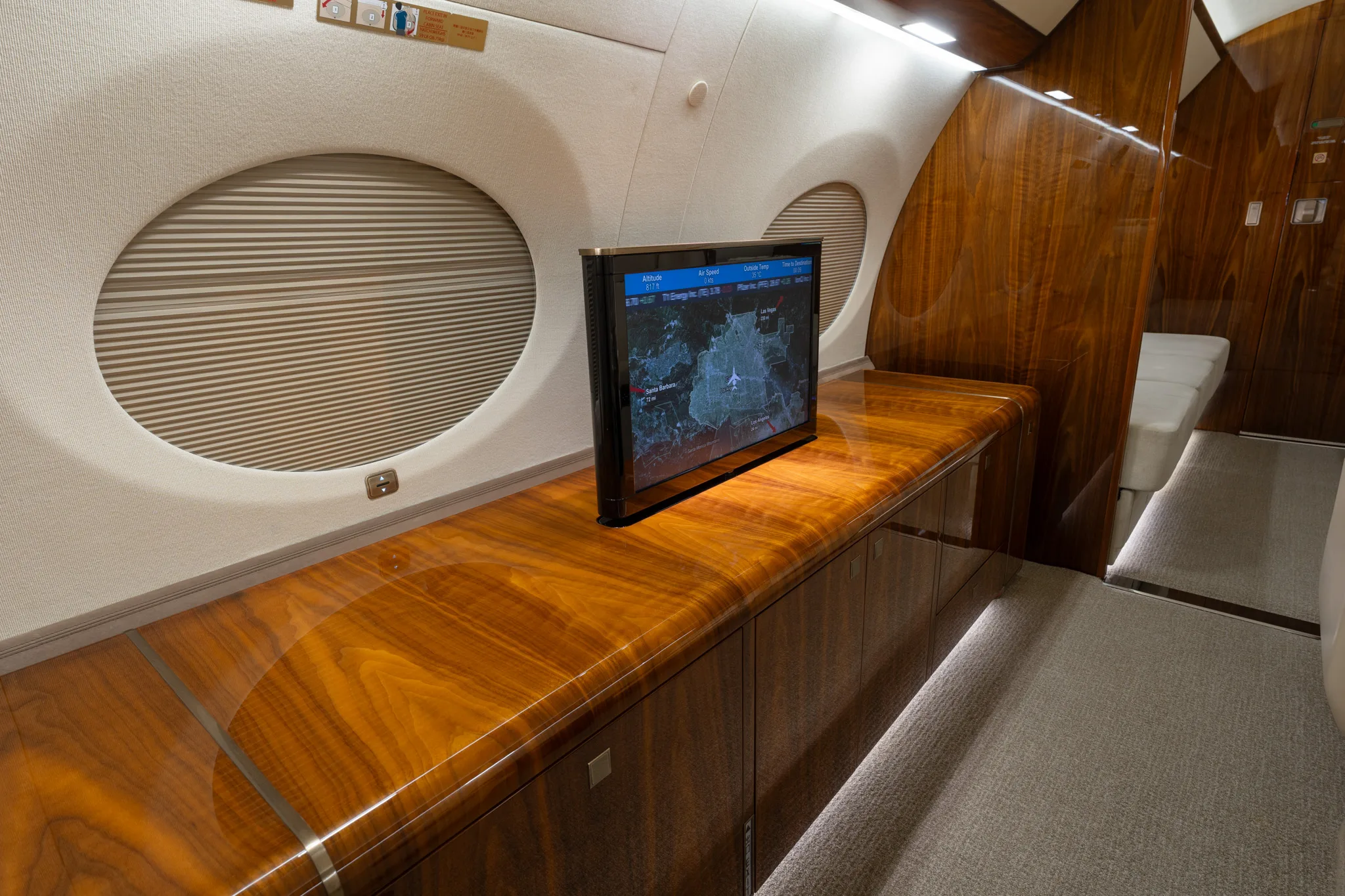 Cabin interior of a 2015 Gulfstream g650er.