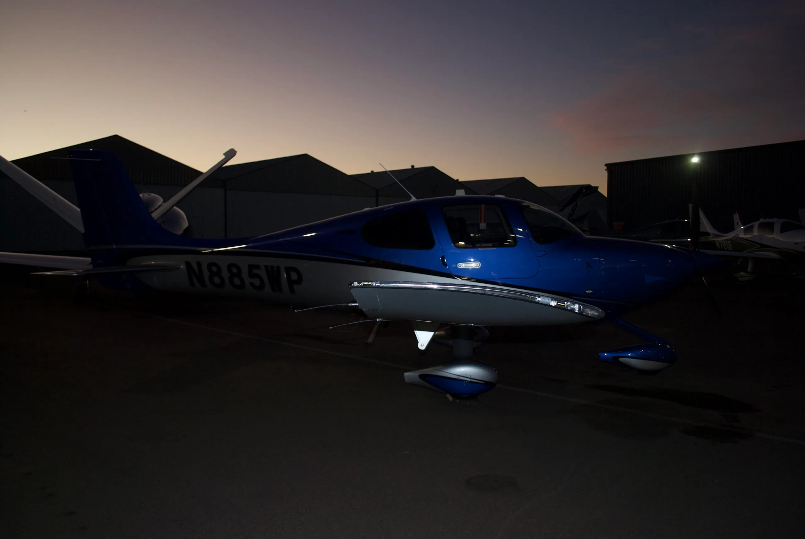 Exterior view of a 2025 Cirrus SR20-G7, N885WP.