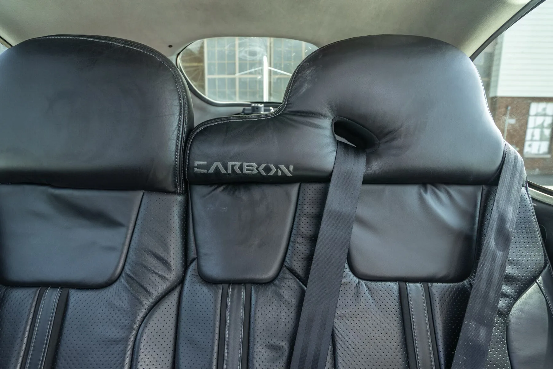 Cabin interior of a 2014 Cirrus SR22-G5 GTS.
