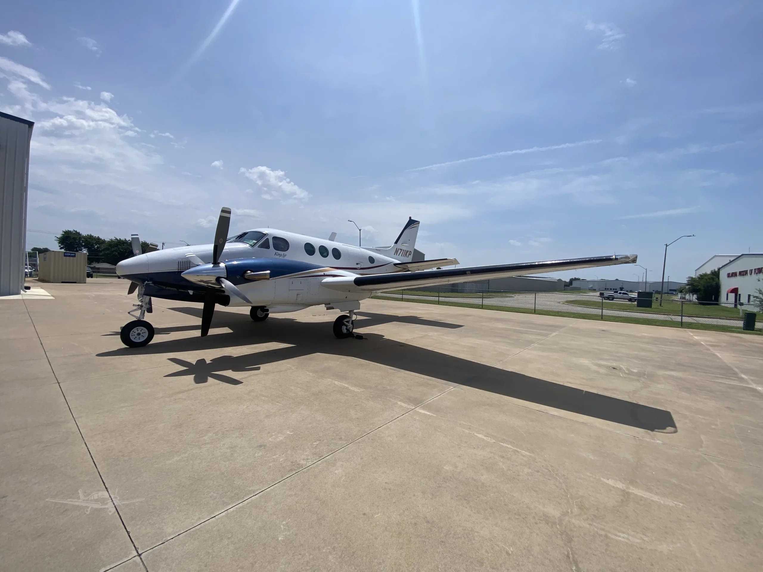 Exterior view of a 1976 BEECHCRAFT KING AIR C90, N711KP.