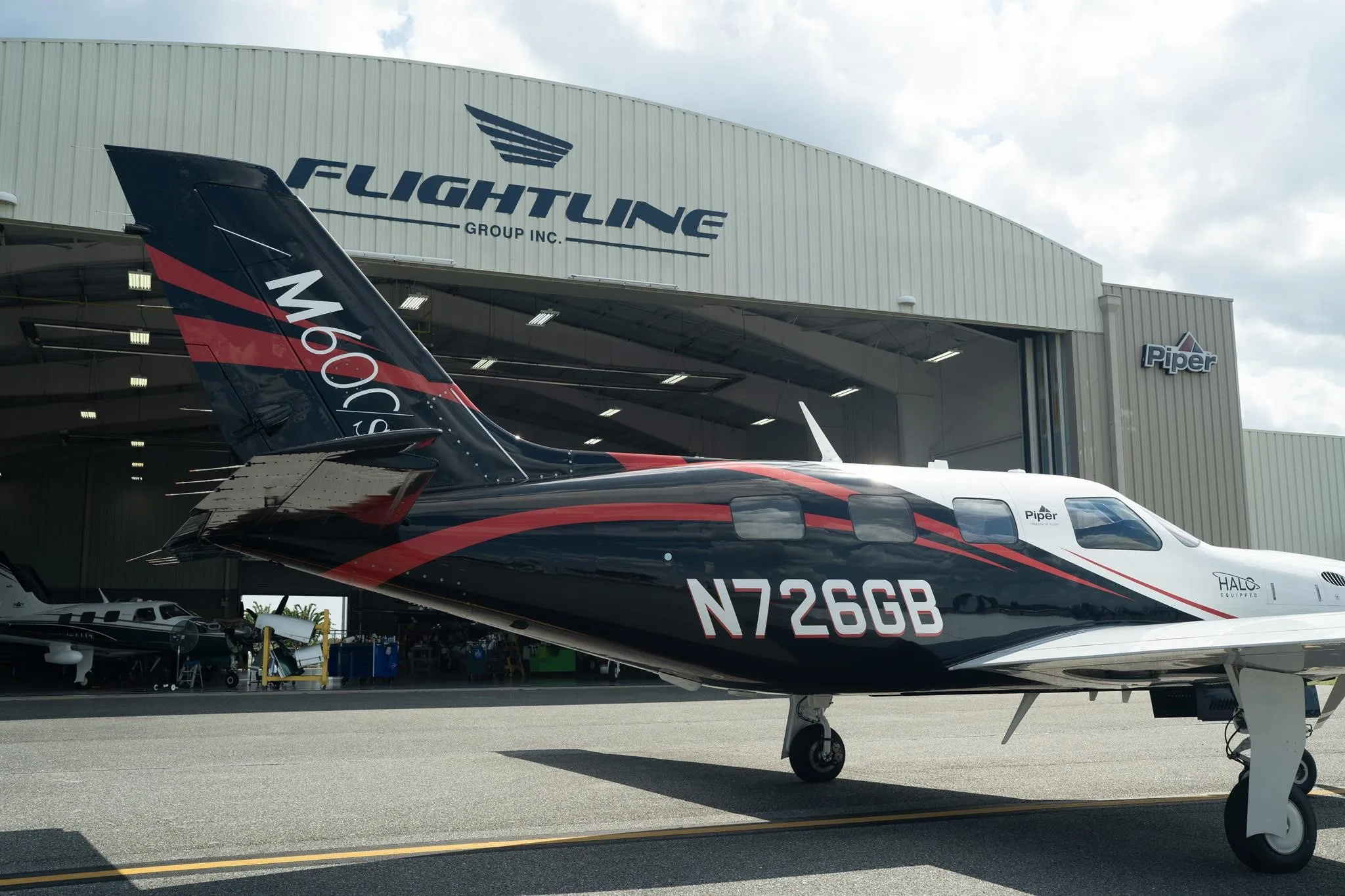 Exterior view of a 2020 PIPER M600 SLS, N726GB.