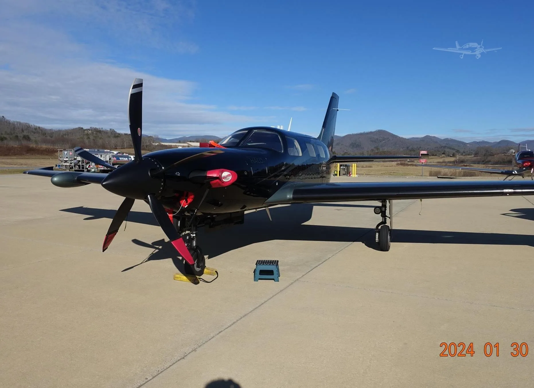 Exterior view of a 2024 PIPER M600 SLS, N706MA.