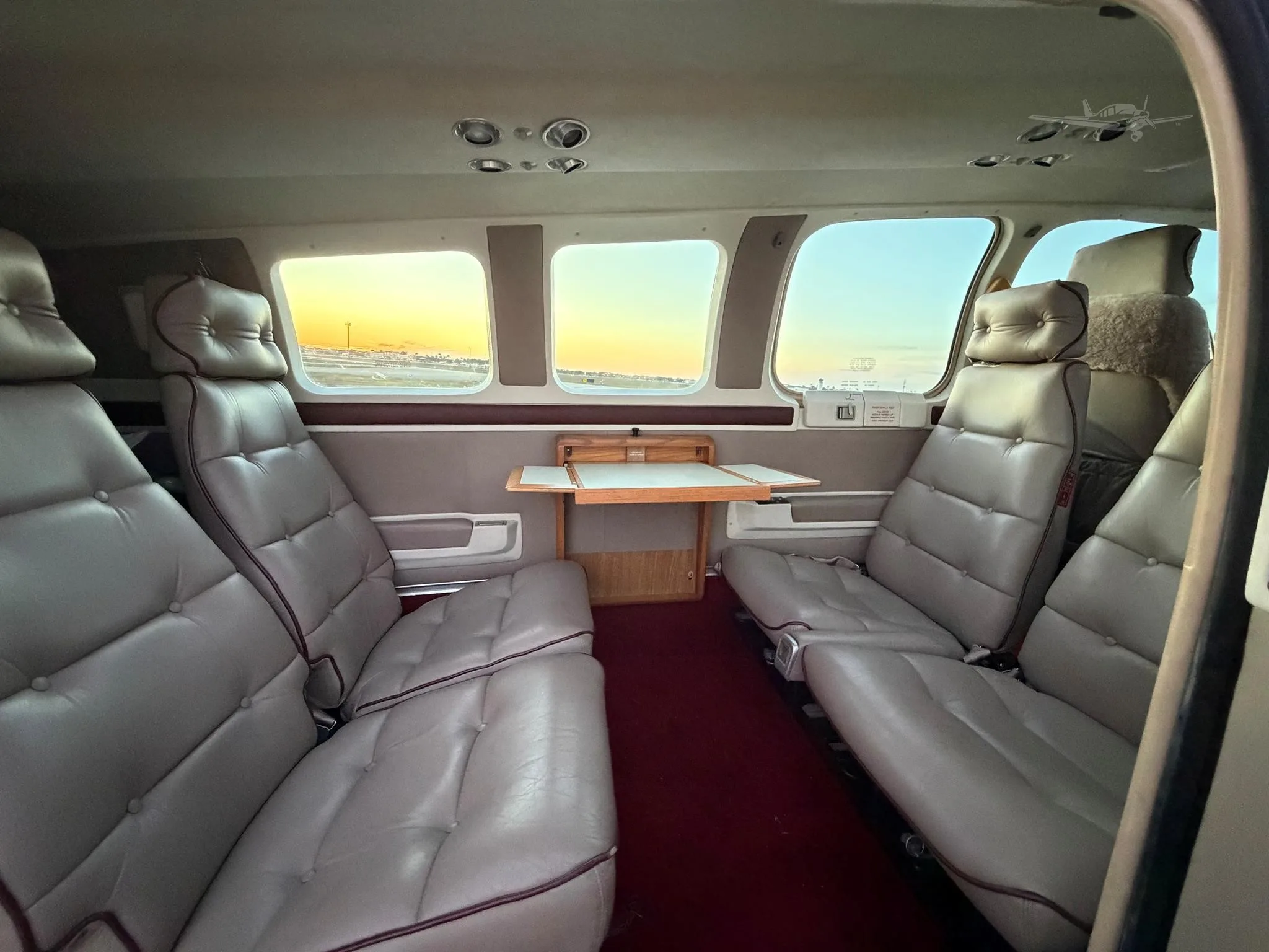 Cabin interior of a 1996 BEECHCRAFT A36 BONANZA.