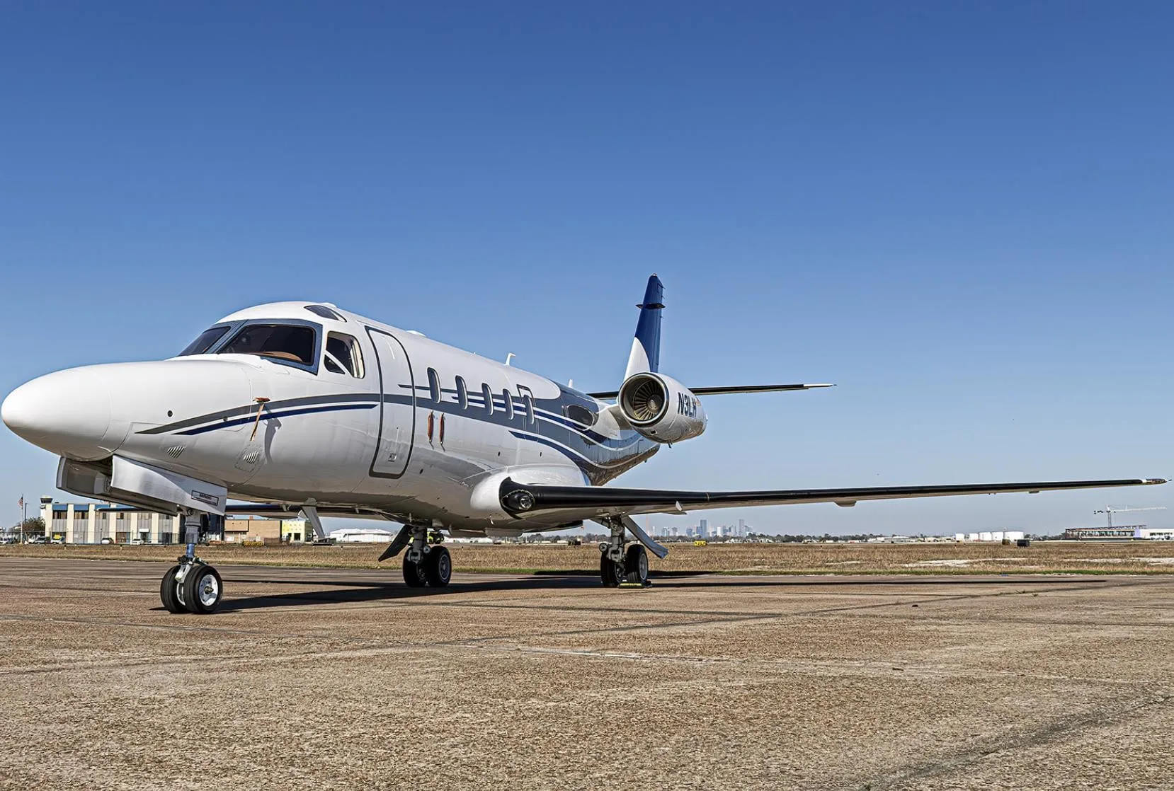 Exterior view of a 1989 ASTRA/GULFSTREAM ASTRA SP, N3LH.