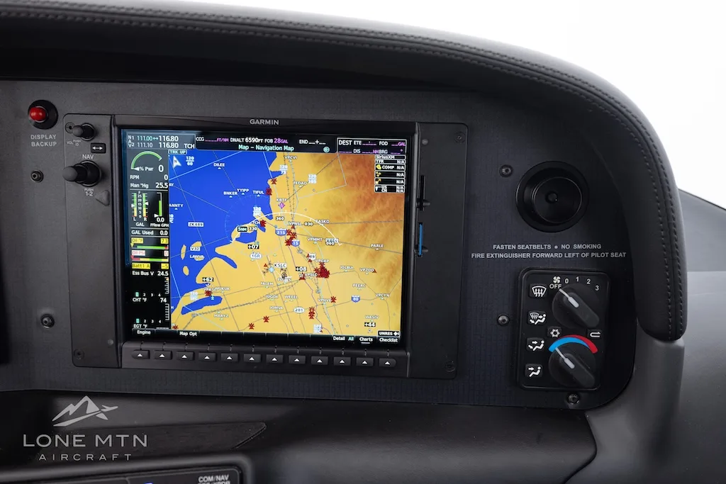 Avionics suite of a 2023 Cirrus SR20 G6.