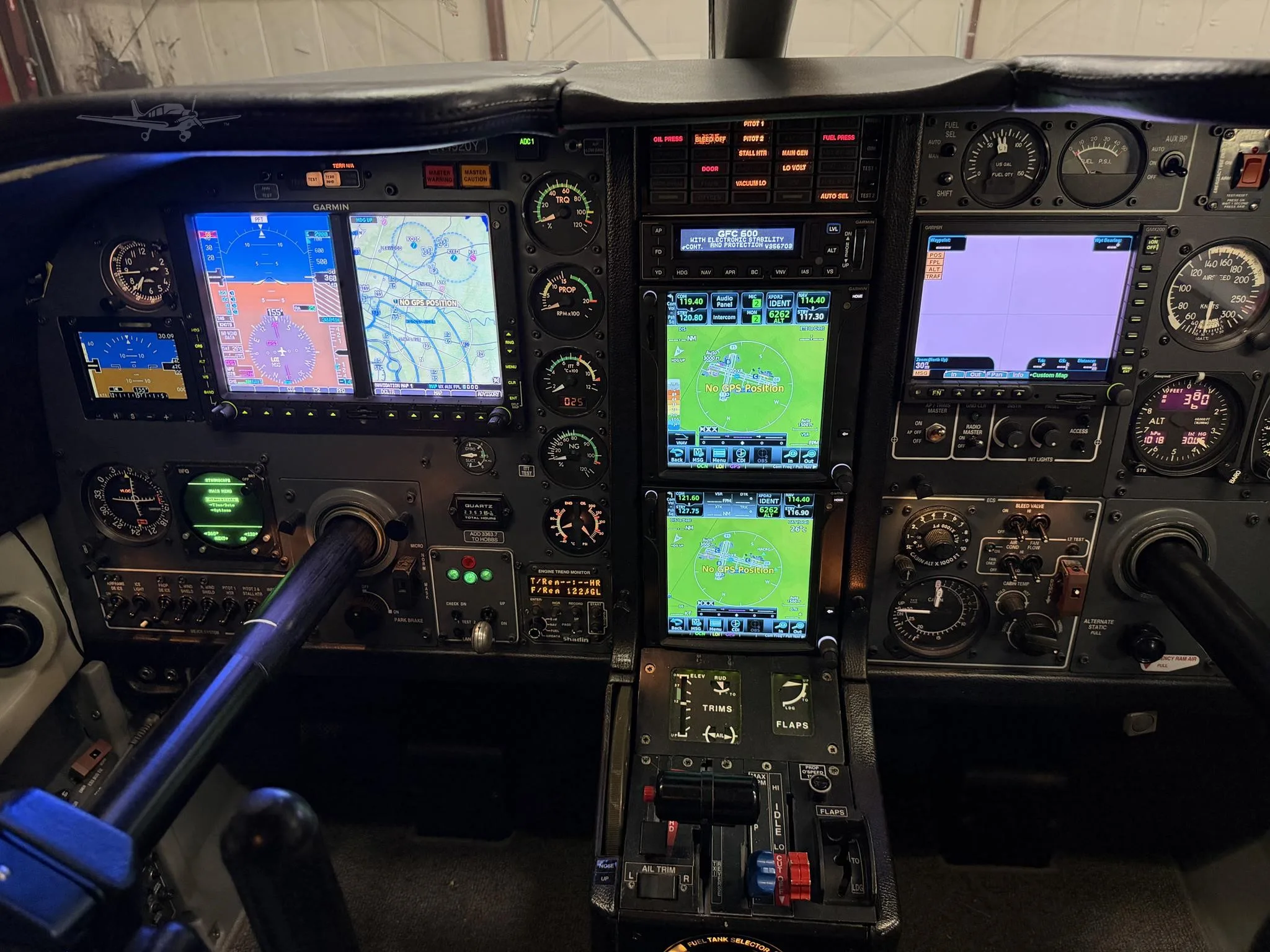 Avionics suite of a 2000 DAHER TBM 700B.