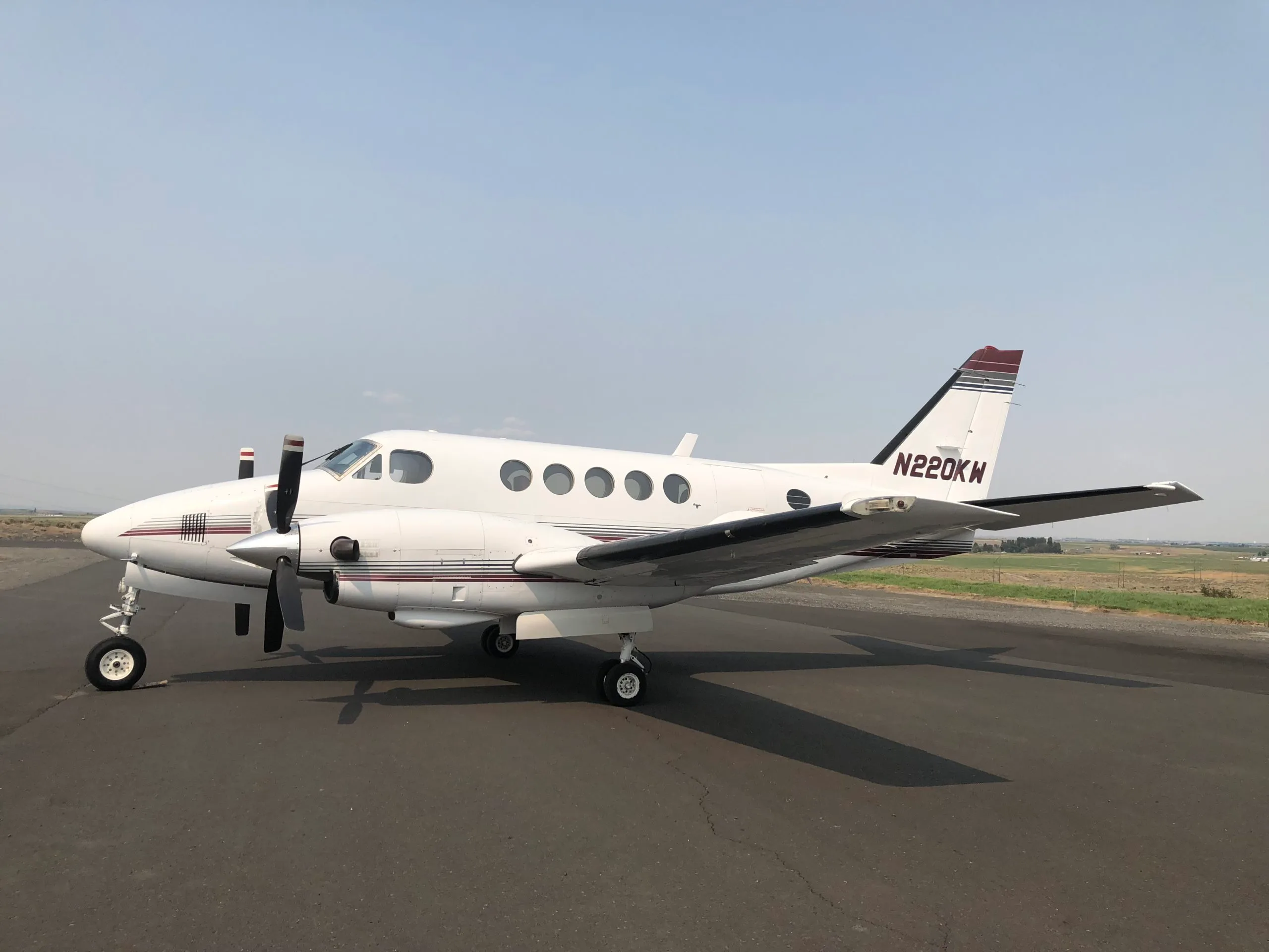 Exterior view of a 1974 Beechcraft King Air A100 B-0185, N270KW.