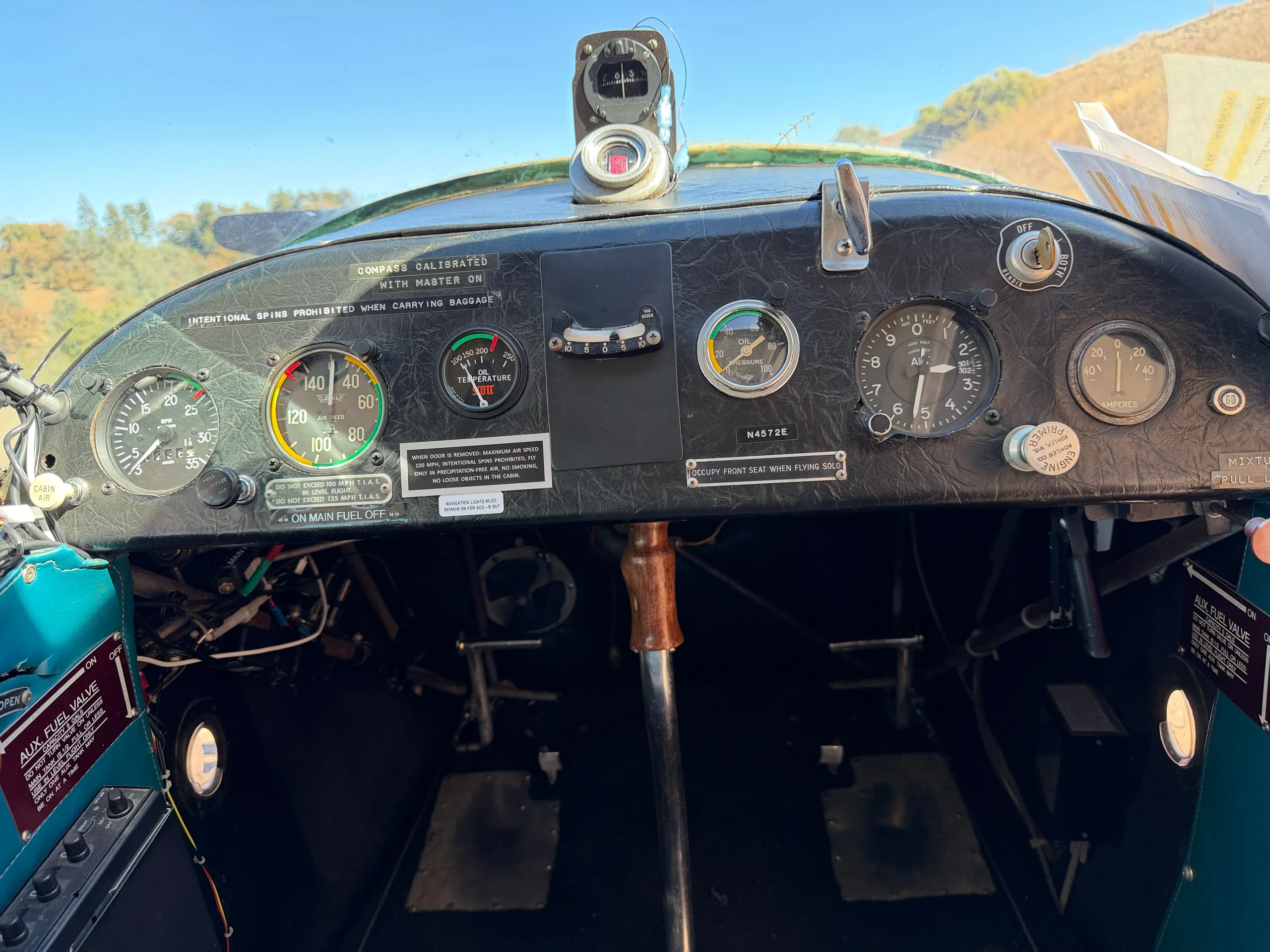 Cockpit and instrument panel of a 1949 Aeronca 7AC.