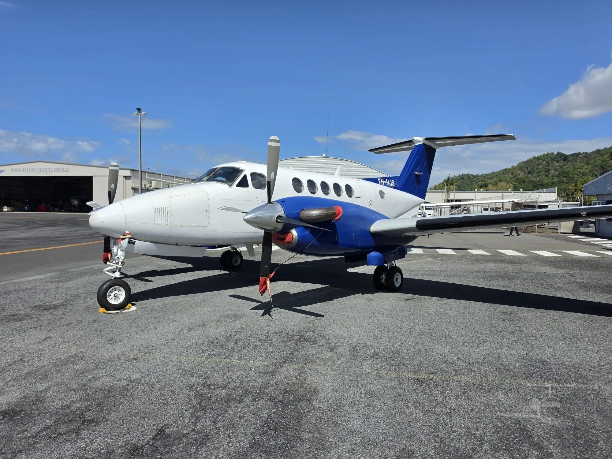 Vh-hjs - 1984 Beechcraft King AIR B200