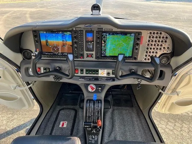 Cockpit and instrument panel of a 2020 TECNAM P2010 MKII.