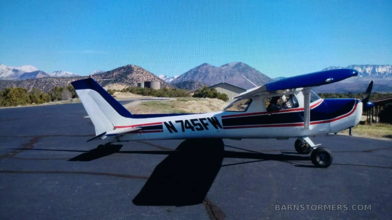 Exterior view of a 1980 Cessna 152/150 TD.