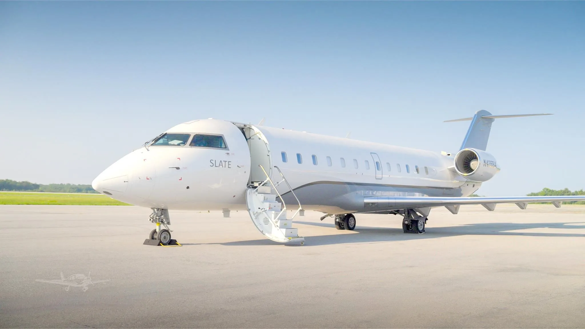 Marketing image of a 2004 BOMBARDIER CHALLENGER 850.