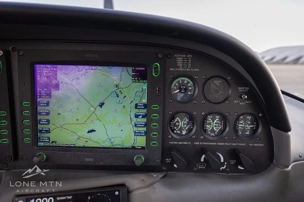 Avionics suite of a 2004 Cirrus SR22.