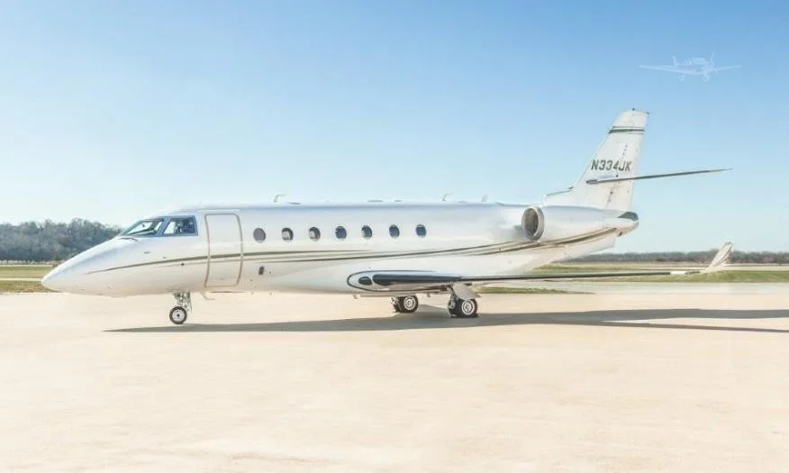 Exterior view of a 2002 GULFSTREAM G200, N334JK.