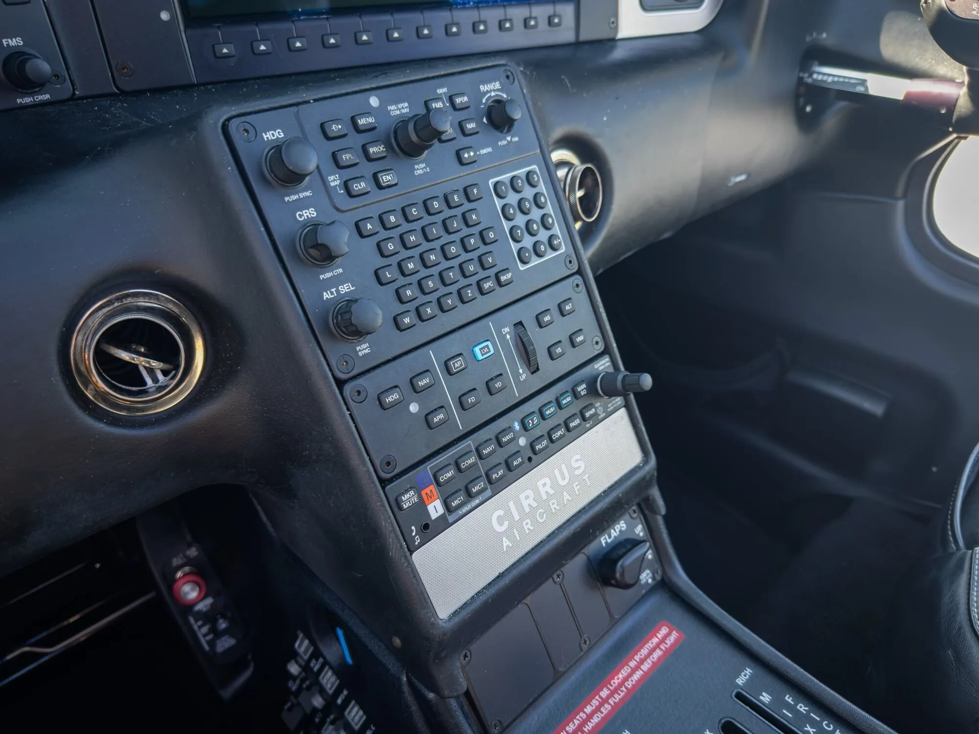 Cockpit and instrument panel of a 2016 Cirrus SR22-G5 GTS.