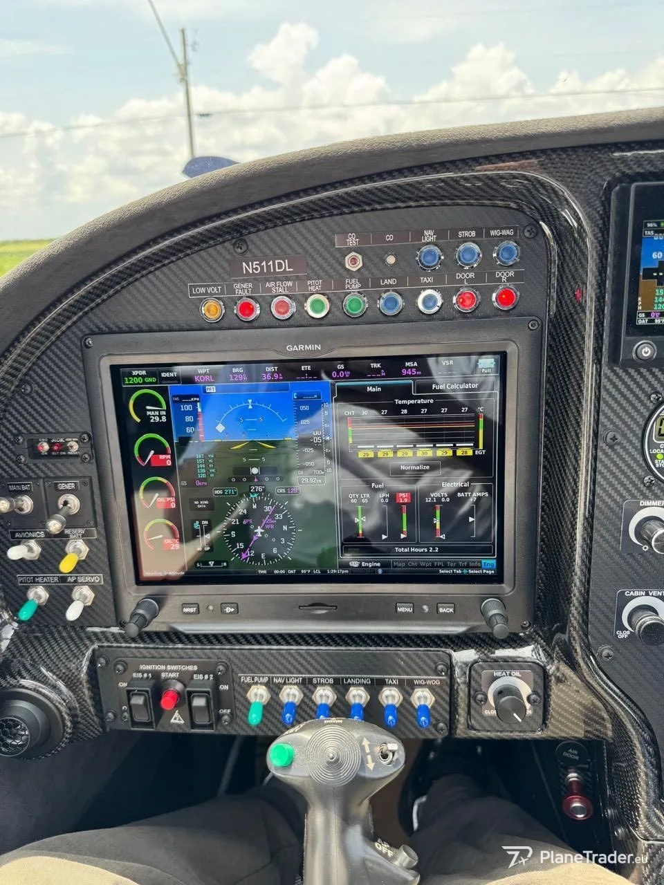 Avionics suite of a 2025 Vans RV 10.