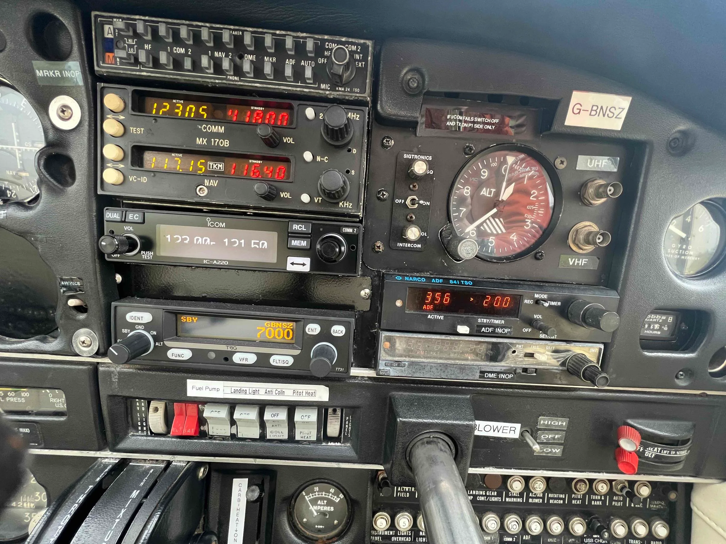Avionics suite of a 1981 Piper PA-28-161 Warrior II.