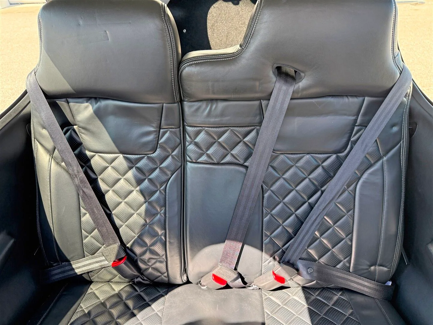Cabin interior of a 2019 Cirrus SR22-G6 GTS.