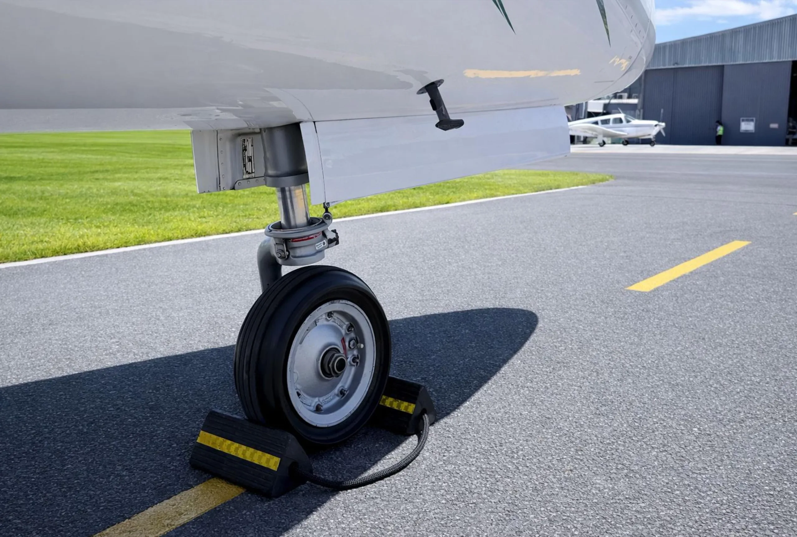 Exterior view of a Bombardier Learjet 45.