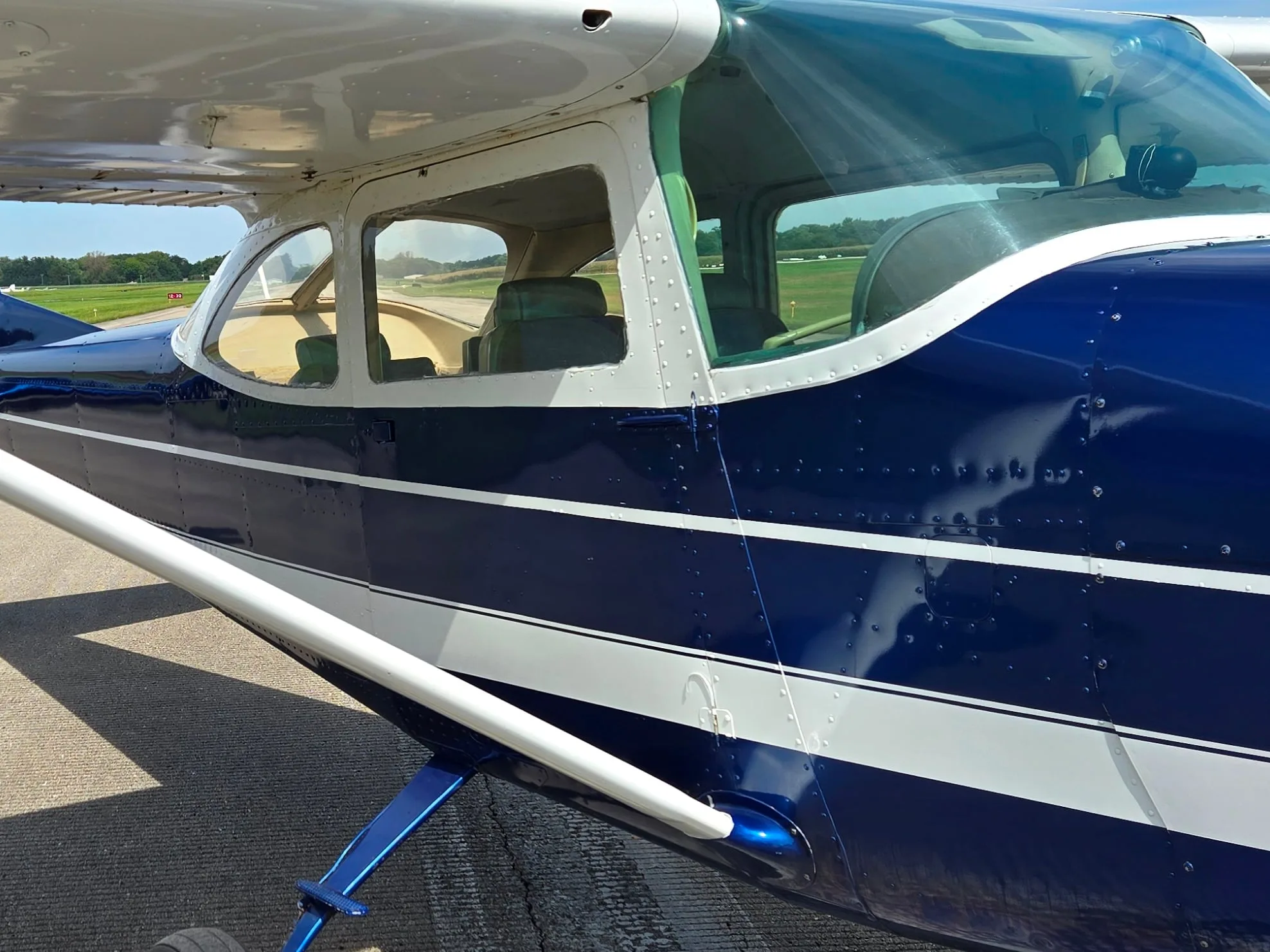 Cessna 172E - N3643S