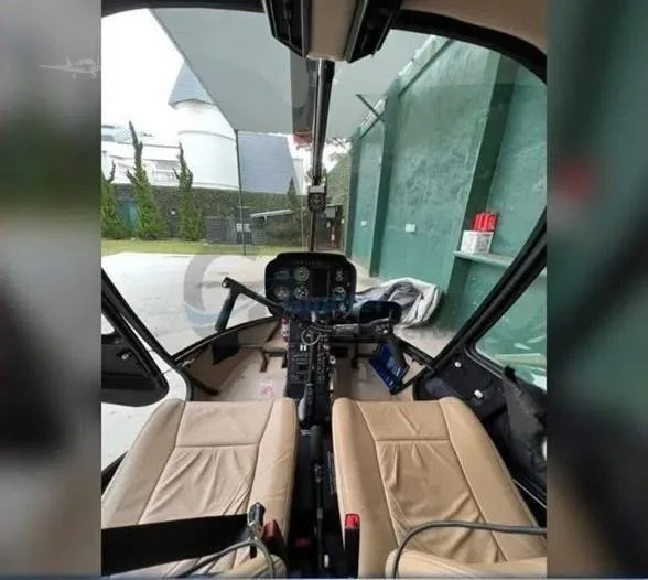Avionics suite of a 2017 ROBINSON R44 RAVEN II.