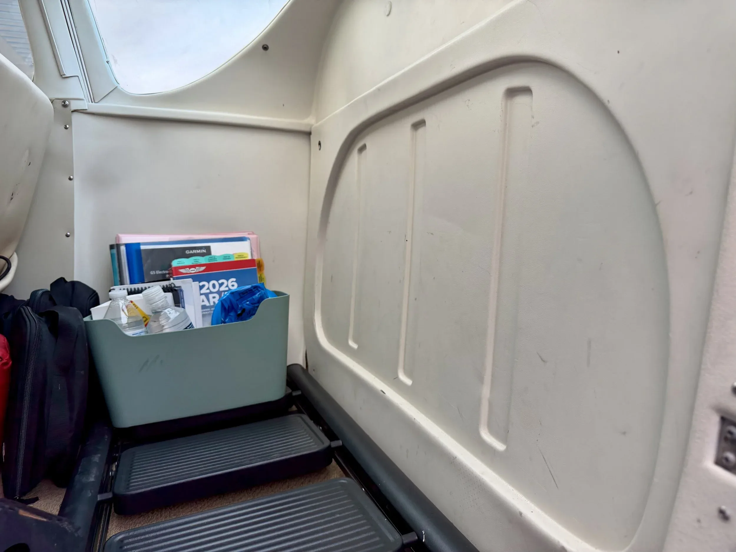 Cabin interior of a 1963 Zane Co Aero 182F SKYLANE.