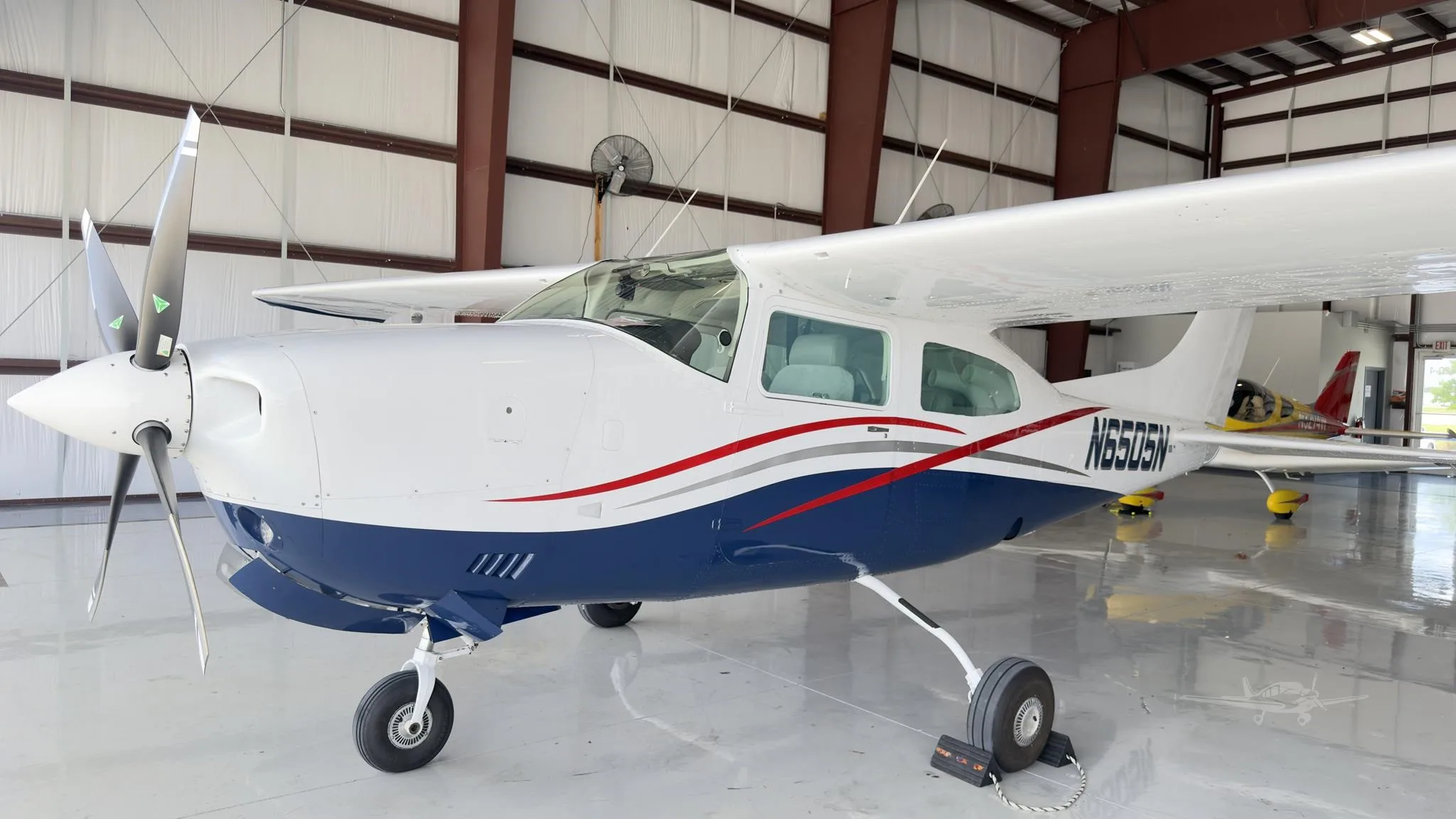 Exterior view of a 1979 CESSNA TURBO 210N, N6505N.