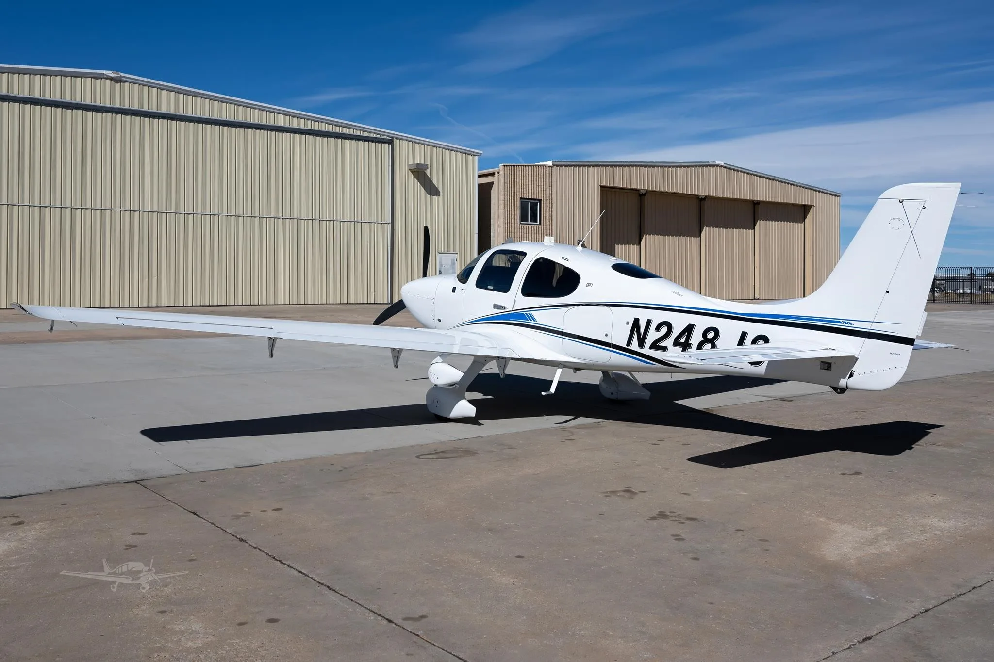 Exterior view of a 2020 CIRRUS SR20-G6, N248JS.