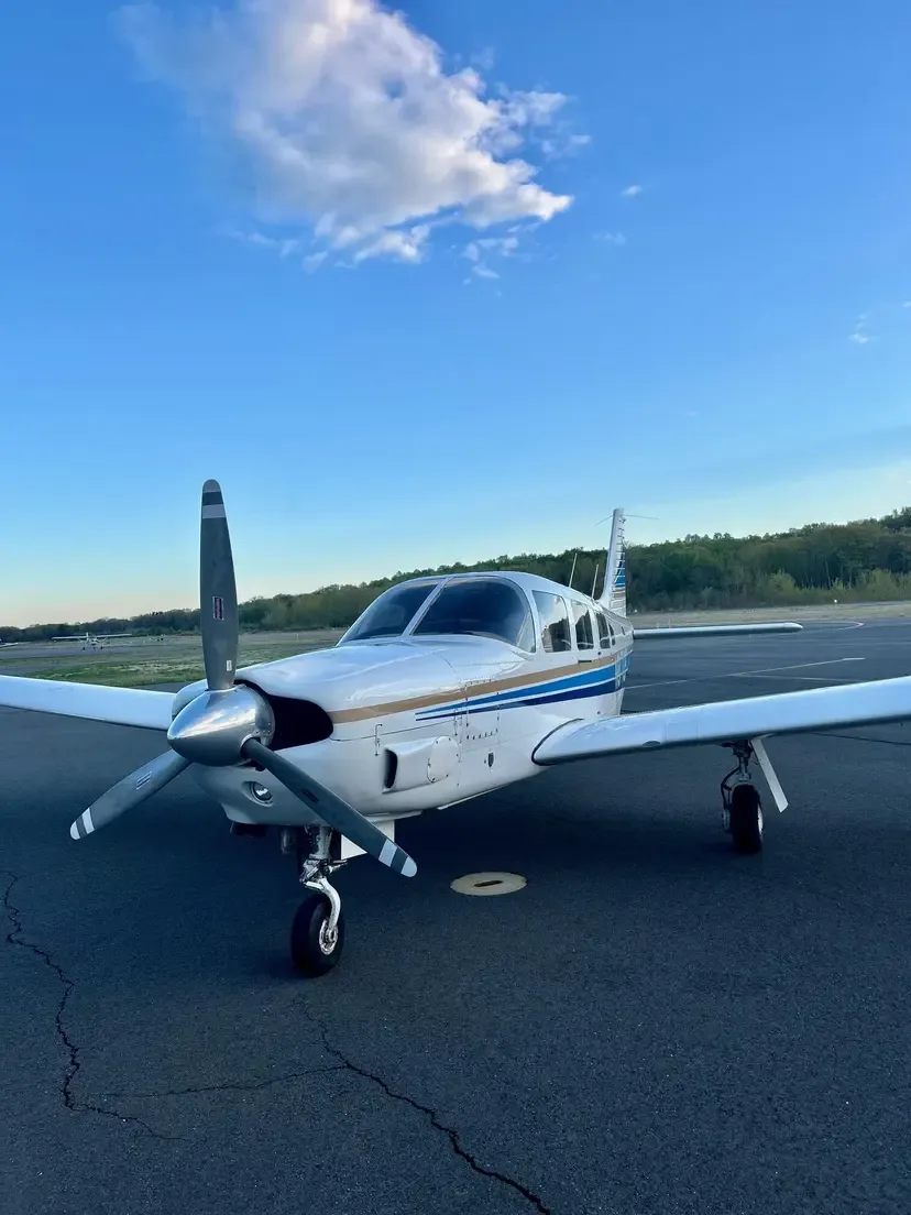 Exterior view of a 1997 Piper PA-28-181 Archer III.