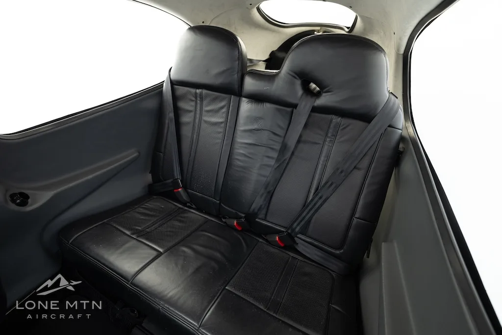 Cabin interior of a 2021 Cirrus SR20 G6.