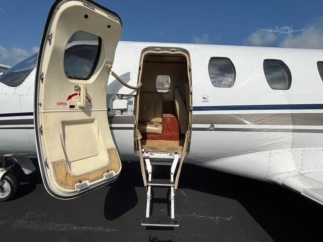 Exterior view of a 1994 CESSNA CITATION JET, N505SJ.