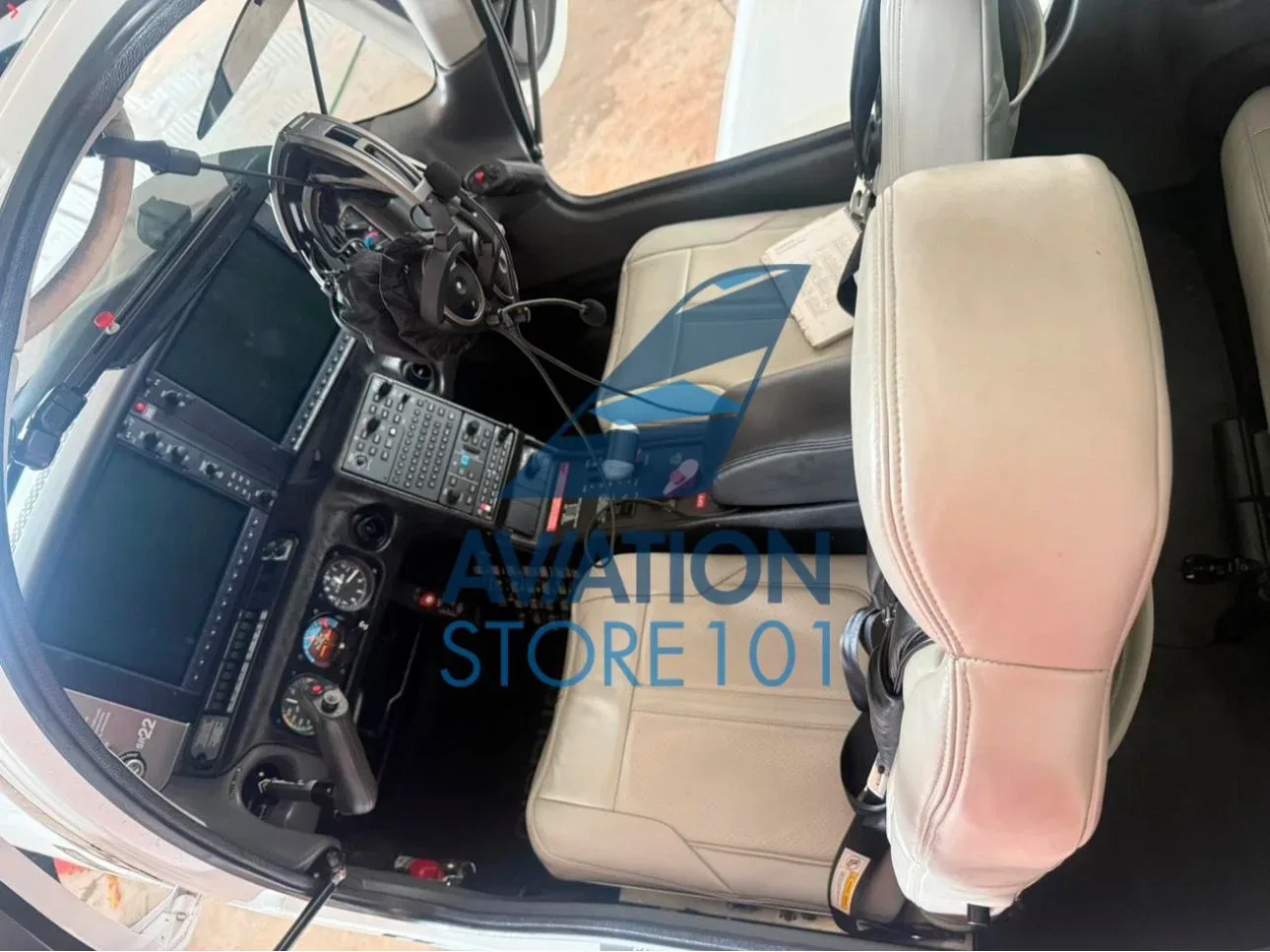 Avionics suite of a 2017 Cirrus SR22.